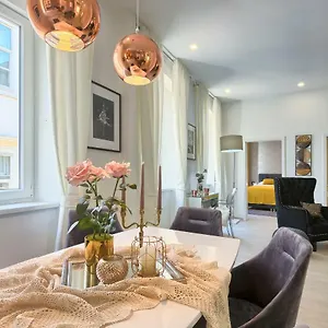 hedone-luxury-apartment-with-private-parking.in-istria.net/